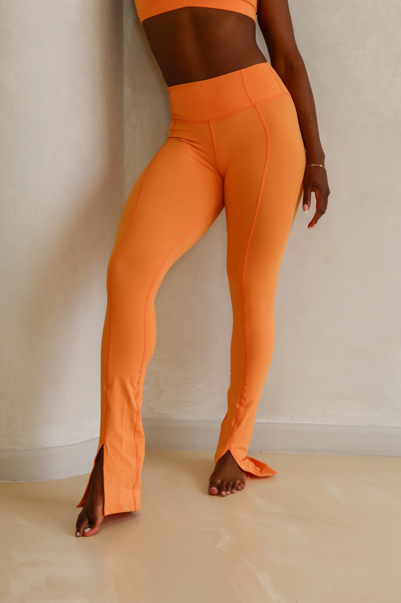 Devine Split Legging